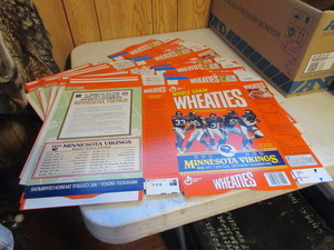 lot 171 image: WHEATIES CEREAL BOX FLATS MN VIKINGS 1992 NFC CHAMPIONS