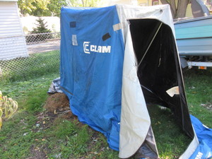 lot 187 image: THE CLAM SLED ICE FISHING SHELTER