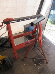 lot 194 image: SAW HORSE AND ROLLER STAND