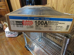 lot 252 image: CUTLER HAMMER 100 A BREAKER BOX W20 SPACES