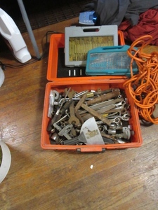 lot 254 image: MISC. TOOLS AND HARDWARE