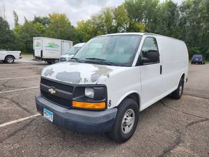 2009 Chevrolet Express 2500 3-Door Cargo Van