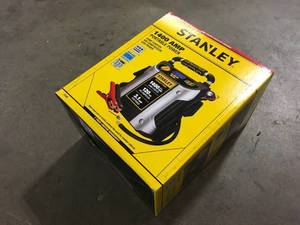 Stanley Jump Starter, 1400 Peak Amps, 120 PSI Air Compressor, 3 USB Ports Customer Returns See Pictures