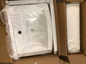 lot 43 image: Bathroom Sink and Pedestal by Swiss Madison  Customer Returns See Pictures