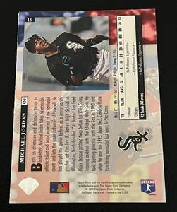 lot 100 image: Michael Jordan RC - 1994 Upper Deck Star Rookies #19 Baseball Card