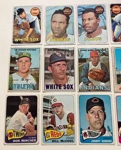 lot 144 image: 1965-1969 Vintage Baseball 21 Card Lot