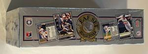 lot 258 image: 1992 Leaf Baseball Sealed Box, 36 Packs of Baseball Cards