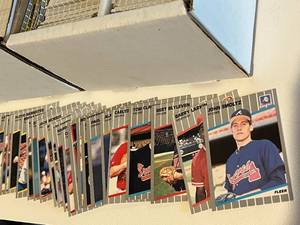 lot 279 image: 1989 Fleer Baseball 3,000 Card Lot with Stars