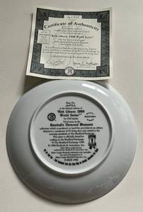 lot 301 image: Kirk Gibson 1988 World Series Baseball Diamond Moments Limited Edition Plate with COA by The Bradford Exchange
