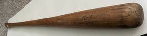lot 322 image: Vintage Roger Maris Model Special Louisville Slugger Flame Tempered Baseball Bat