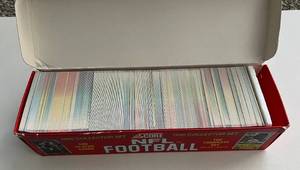 lot 329 image: 1990 Score NFL Football Card Set, unsure if complete