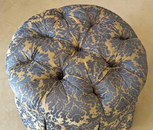 lot 129 image: Blue and Yellow Tufted Ottoman