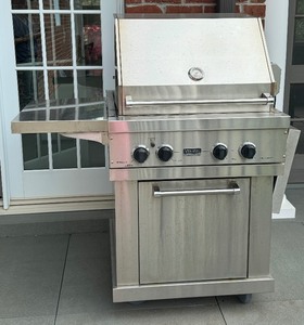 lot 32 image: Viking Stainless Steel Grill and Smoker - Direct Line