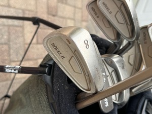 lot 79B image: Ladies Golf Clubs