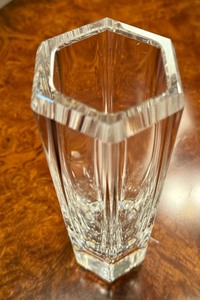 lot 19 image: Kosta Boda Crystal Vase