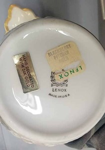 lot 51 image: White Lennox Pitcher and Plate - Handcrafted with 24 karat Gold Trim