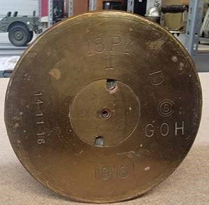 lot 117 image: Brass Cartridge Trench Art 1918