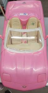 lot 140 image: Vintage Mattel Barbie Pink Corvette Convertible