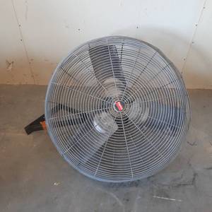 lot 11 image: Dayton 30 Commercial Industrial Duty Fan