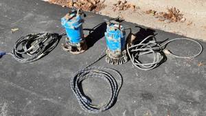 lot 20 image: 2 Tsurumi Submersible Bilge pumps- both work