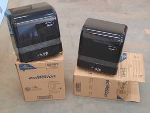 lot 31 image: 2 Black EnMotion Georgia Pacific Automated touchless towel dispensers