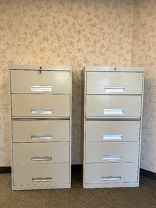 lot 26 image: 2 Lateral Metal File Cabinets