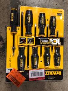 DEWALT MAXFIT Screwdriver Set (8-Piece)     Customer Returns See Picture