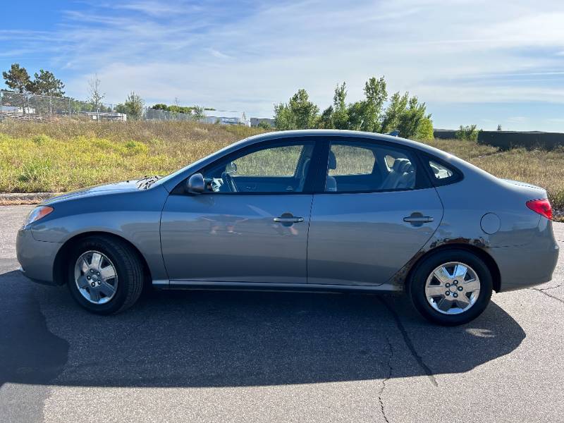2010 Hyundai Elantra  - 2 OWNERS - MANUAL