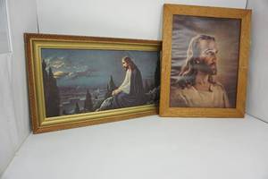Two Vintage Framed Pictures Of Jesus Christ That Can Be Hung On Wall