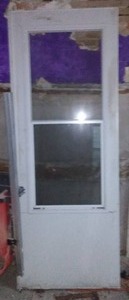 Larson Storm Door 30 opening. NEW