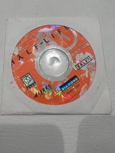 lot 78 image: 1998 HALF-LIFE Day One Windows PC Disc only