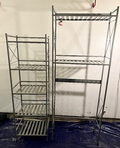 lot 27 image: Over John  Over Toilet Metal Rack & Shelving Rack