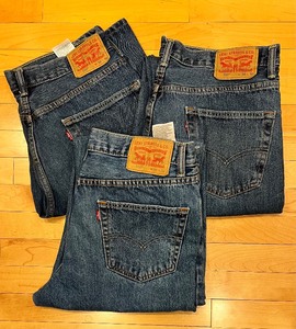 lot 62 image: 3 - LEVIS Mens Jeans - 36 x 30 - Assorted Blues