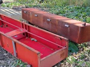 lot 1216 image: Moog Super Trail Boss Cabinet 2-piece