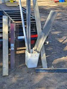 lot 1248 image: Lot of  Masonry Hand Tools