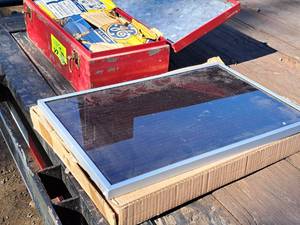 lot 1264 image: Solar Panel 18-12x12-12