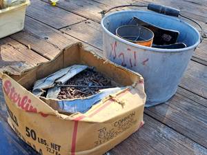 lot 1275 image: Lot of  Assorted Nails
