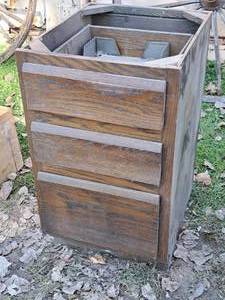 lot 1282 image: Cabinet 3-drawer