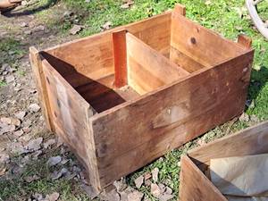 lot 1284 image: Wooden Crate