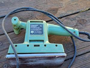 lot 1325 image: Rockwell Finishing Sander 4420