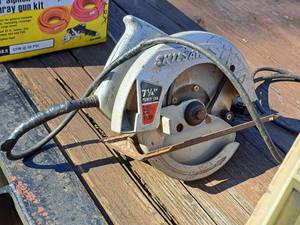 lot 1327 image: Skilsaw 7-14 Circular Saw 574