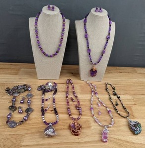 lot 96 image: (7) Beautiful Handcrafted Colorful Miscellaneous Stones&nbspNecklace and Earring Sets in Purple E