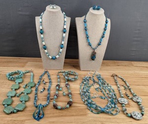lot 80 image: (7) Beautiful Handcrafted Colorful Miscellaneous Stones&nbspNecklace and Earring Sets in Blue E