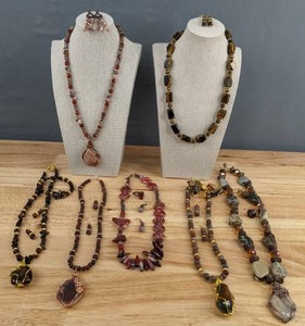 lot 87 image: (7) Beautiful Handcrafted Colorful Miscellaneous Stones&nbspNecklace and Earring Sets in BrownTan E