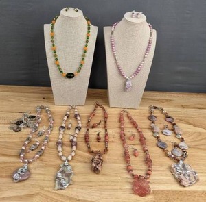 lot 77 image: (7) Beautiful Handcrafted Colorful Miscellaneous Stones&nbspNecklace and Earring Sets in Pink E