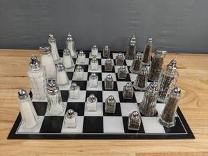 lot 59 image: Amazing Salt and Pepper Chess Set D