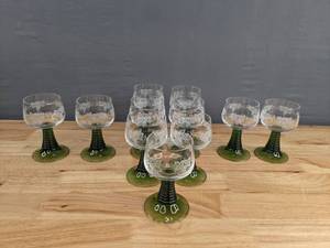 lot 102 image: Set of 11 Vintage Etched Wine Glasses with Green Beehive Stem D