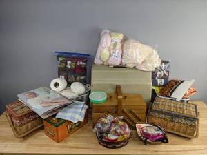 lot 179 image: Sears Kenmore Sewing Machine with Various Sewing Essentials  D