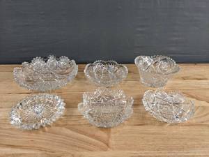 lot 166 image: (6) Assorted Small Glass Crystal BowlsDishes D