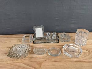 lot 163 image: Assorted Small Glass Decor - Ash Trays, Perfume Bottles, Picture Frame, and more D